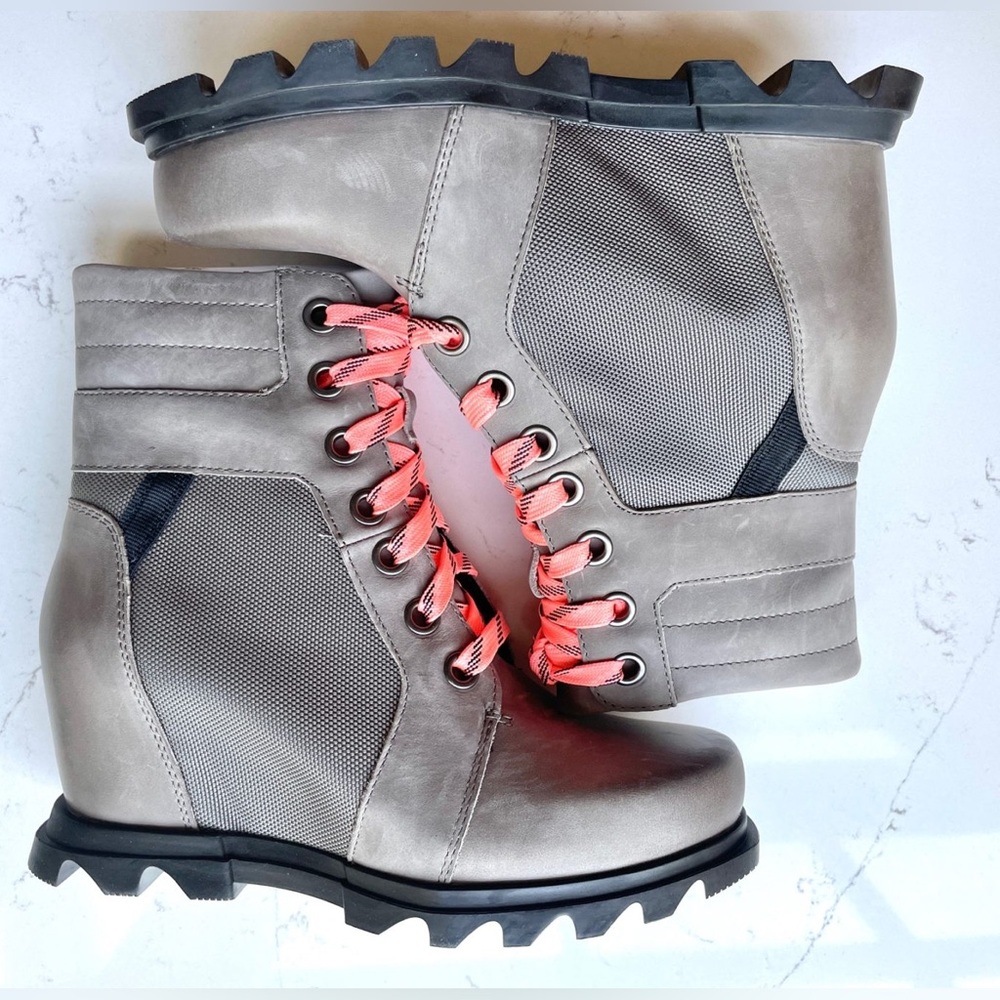 Sorel Lexie Boots Size 8 - Picture 7 of 7